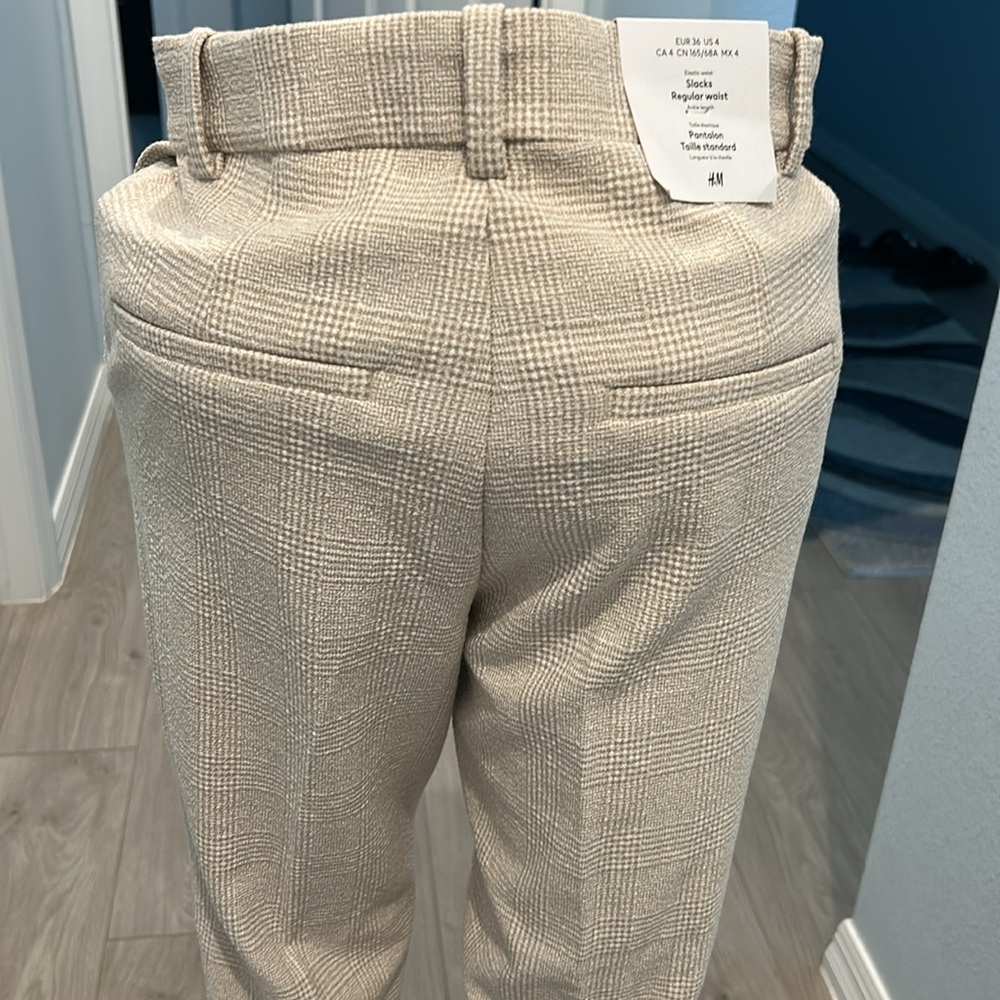 Chic Beige Pants - Picture 3 of 5